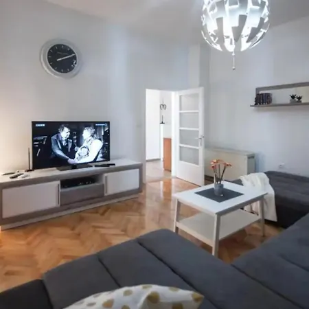 Appartamento House Slaven With Private Swiming Pool
